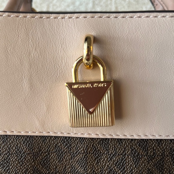 Michael Kors Women's Gramercy Large Satchel Convertible Crossbody Bag Handbag - Picture 8 of 9